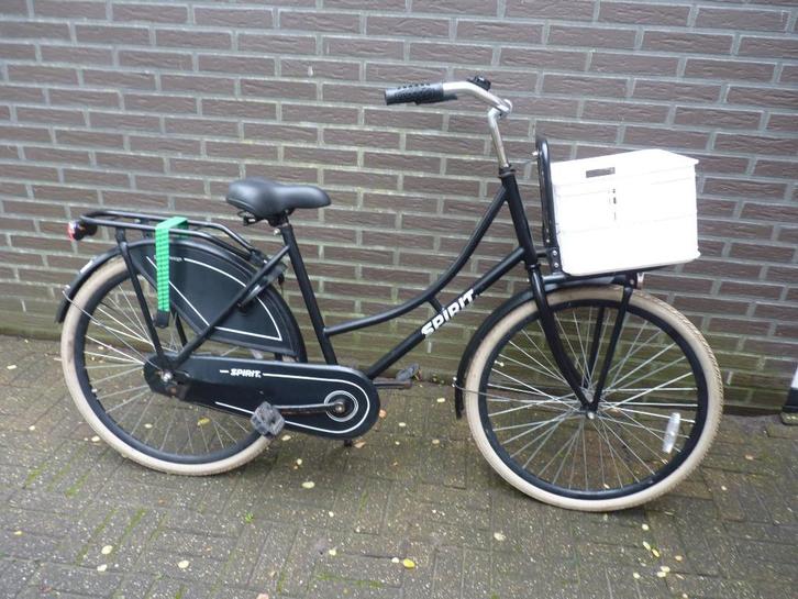 meisjesfiets 26 inch spirit met rek en krat zgan, Fietsen en Brommers, Fietsen | Meisjes, Zo goed als nieuw, 26 inch of meer, Ophalen
