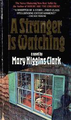 A stranger is watching - Mary Higgins Clark, Ophalen of Verzenden, Gelezen, Mary Higgins Clark, Fictie