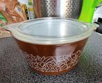 Vintage pyrex met deksel, Ophalen of Verzenden, Zo goed als nieuw, Overige materialen, Pot, Bus of Blik