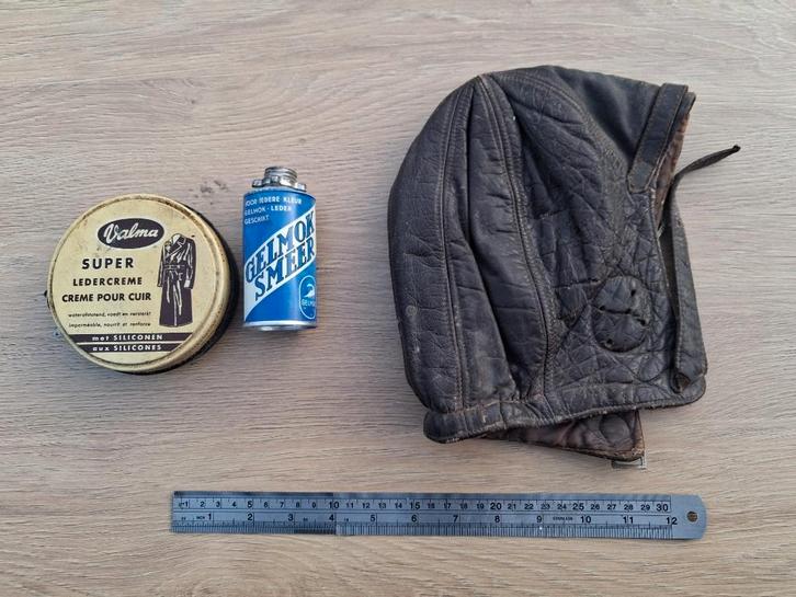 antieke leren vliegenierscap met 2 blikjes ledervet 1935, Motoren, Kleding | Motorkleding, Overige typen, Tweedehands, Ophalen of Verzenden