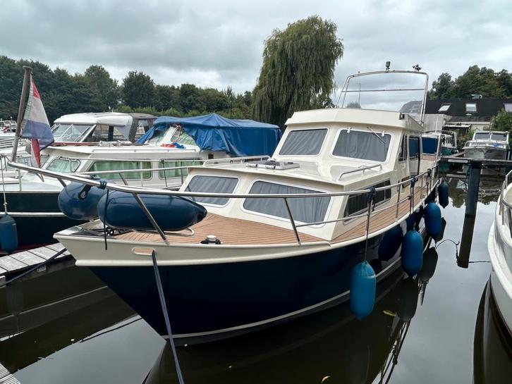 Nette Zwaluwkruiser boeg- en hekschroef 10.50 x 3.25, Watersport en Boten, Motorboten en Motorjachten, Gebruikt, Staal, 9 tot 12 meter