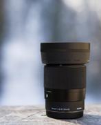Sigma 30mm f/1.4 DC DN Hedendaags - Geschikt voor Sony E, Ophalen of Verzenden, Zo goed als nieuw, Standaardlens