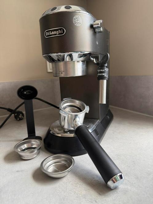 De'Longhi Dedica /delonghi, Witgoed en Apparatuur, Koffiezetapparaten, Zo goed als nieuw, Espresso apparaat, Ophalen