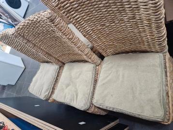 6 rieten stoelen beschikbaar voor biedingen