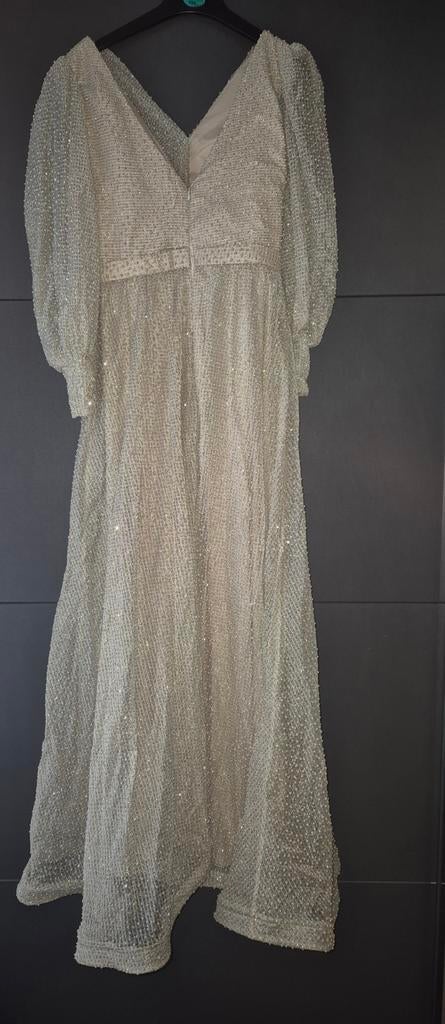 Prachtige Galajurk, Maat 38/40 (M), Galajurk, Beige, Ophalen of Verzenden
