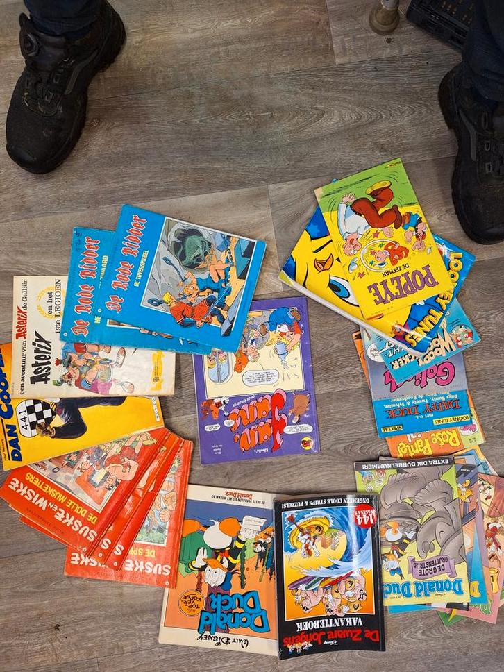 Pretpakket. Rode ridder.  Donald duck,  suske-Wiske e.a, Boeken, Stripboeken, Gelezen, Meerdere stripboeken, Ophalen of Verzenden