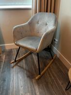 Lichtgrijze velvet schommelstoel, Kinderen en Baby's, Kinderkamer | Tafels en Stoelen, Ophalen, Zo goed als nieuw, Stoel(en)