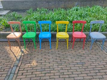 Set van 6 gekleurde bistro stoelen eetkamer 