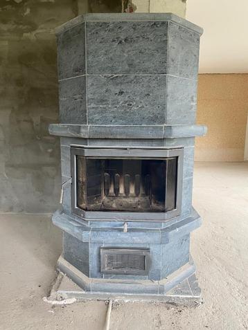 speksteenkachel Nunnauuni - Tulikivi 1800 Kg beschikbaar voor biedingen
