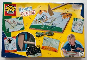 SES - Timmer string art dino's beschikbaar voor biedingen