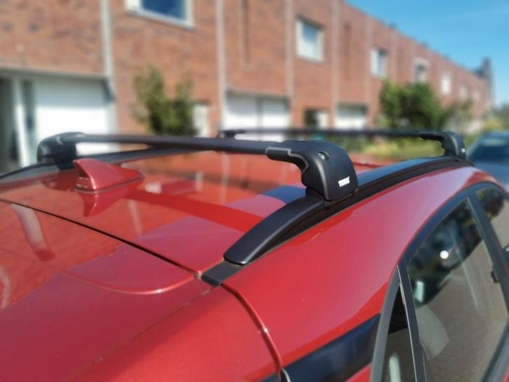 Thule Wingbar Edge Black 9495B + kitset Hyundai Kona, Auto diversen, Dakdragers, Zo goed als nieuw, Ophalen