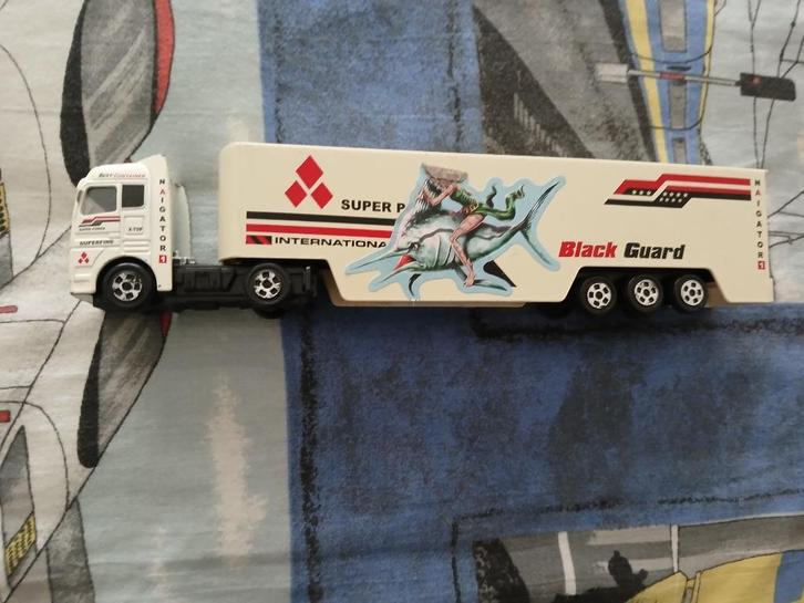 13 model vrachtwagens 1:87, Hobby en Vrije tijd, Modelauto's | 1:87, Gebruikt, Bus of Vrachtwagen, Overige merken, Ophalen of Verzenden