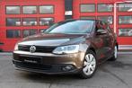 Volkswagen Jetta 1.2 TSI Comfortline Nw Ketting,Nav,Trekhaak, Auto's, Voorwielaandrijving, Euro 5, Stof, Zwart