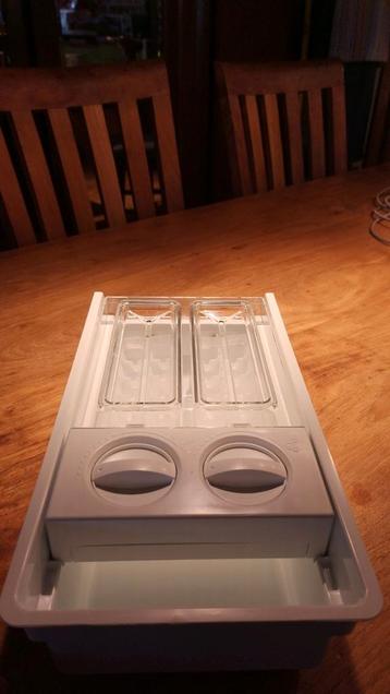 Haier ijsblokjes maker vrijsraand beschikbaar voor biedingen