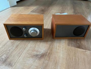 Tivoli Audio model Two design radio beschikbaar voor biedingen
