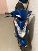 2 scooters loop of sloop voor €40, Fietsen en Brommers, Ophalen, Zo goed als nieuw, Benzine, Overige modellen