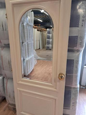 Binnendeur 83x201,5 / met spiegel (nummer 50) beschikbaar voor biedingen