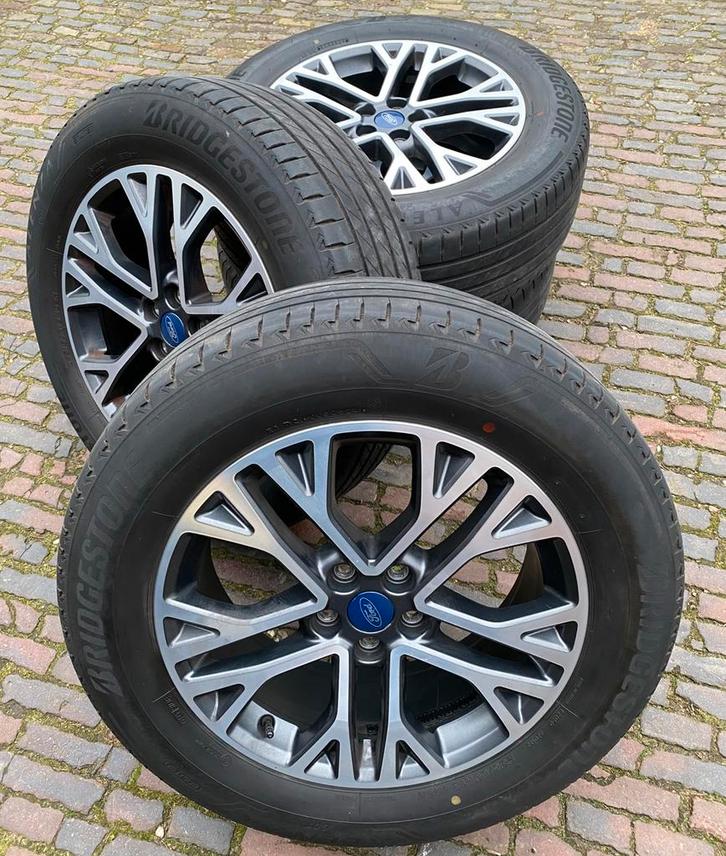 18” Ford Kuga 2024 velgen TPMS 225/60 R18 Bridgestone banden, Auto-onderdelen, Banden en Velgen, Banden en Velgen, Zomerbanden