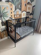 Ledikant zwart staal. zo goed als nieuw, Kinderen en Baby's, Babywiegjes en Ledikanten, Ophalen, Zo goed als nieuw, Ledikant