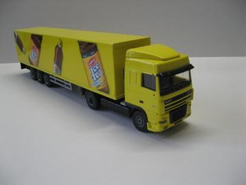 miniatuur vrachtauto beschikbaar voor biedingen