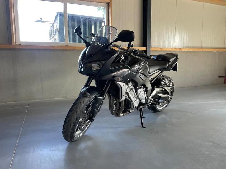 Yamaha FZ1 Fazer (bj 2010), Motoren, Motoren | Yamaha, Bedrijf, Toermotor, meer dan 35 kW