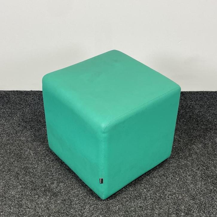 gebruikt Johanson B-Bitz Bill Poef | Turquoise, Huis en Inrichting, Banken | Voetenbanken en Poefen, Gebruikt, Minder dan 50 cm
