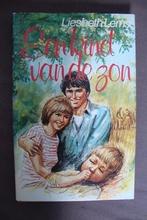 EEN KIND VAN DE ZON door Liesbeth Lems, Boeken, Ophalen of Verzenden, Gelezen