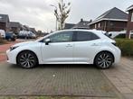 Toyota Corolla 2022, 1.8 Hybrid Business plus, 65 €/maand, 450 kg, 4 cilinders, Wit