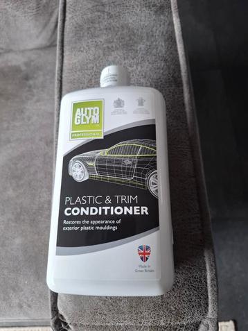 Autoglym Plastic & Trim Conditioner beschikbaar voor biedingen