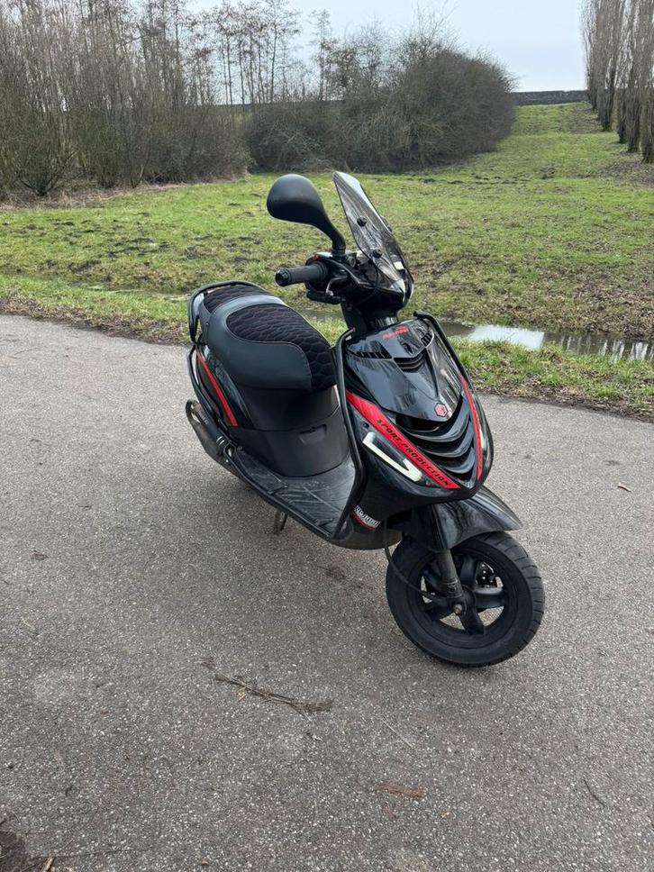 Zip 70cc, Fietsen en Brommers, Scooters | Piaggio, Zo goed als nieuw, Zip, Tweetakt, Ophalen of Verzenden