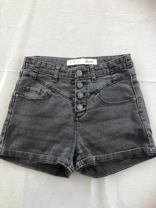Korte broek zwart spijkerstof mt 38 Denim & Co, Kleding | Dames, Spijkerbroeken en Jeans, Zo goed als nieuw, W27 (confectie 34) of kleiner