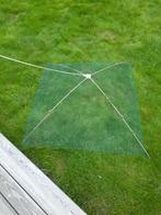 Visnet / Kruisnet in goede staat 1m x 1.m afhalen € 10,00, Ophalen of Verzenden, Nieuw, Net of Fuik