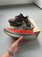Adidas Yeezy Boost 350 V2 Beluga Reflective Maat 38, Kleding | Heren, Schoenen, Ophalen of Verzenden, Gedragen, Overige kleuren