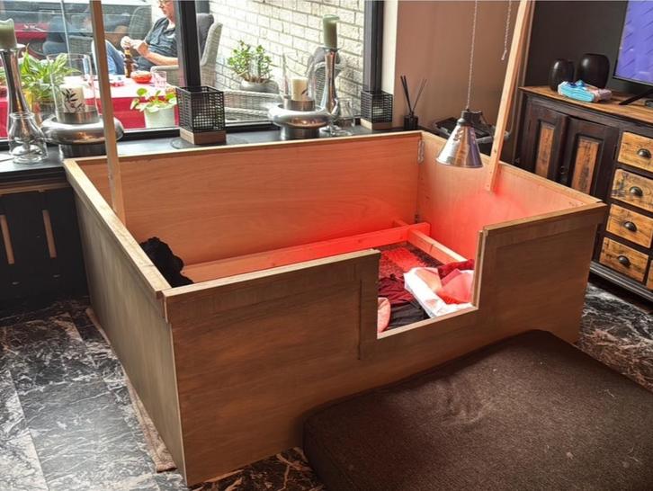 Mega grote Werpkist te huur, Dieren en Toebehoren, Hondenhokken, Zo goed als nieuw, Minder dan 65 cm, 110 cm of meer, Ophalen of Verzenden