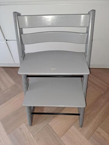 Stokke Tripp Trapp Storm Grey Meegroeistoel beschikbaar voor biedingen