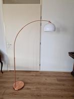 Elegante Booglamp met Witte Kap, Huis en Inrichting, Lampen | Vloerlampen, Ophalen, Zo goed als nieuw, Glas, Modern