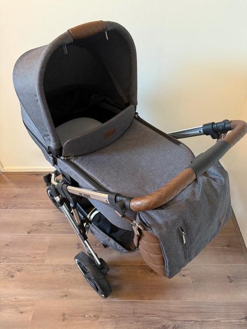 Kinderwagen, Kinderen en Baby's, Kinderwagens en Combinaties, Gebruikt, Kinderwagen, Overige merken, Luchtbanden, Met autostoeltje