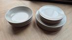 IKEA FÄRGKLAR Borden Set, Huis en Inrichting, Keuken | Servies, Ophalen, Zo goed als nieuw, Effen, Bord(en)