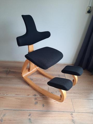 STOKKE ( VARIER ) THATSIT Ergonomische Kniestoel Zwart. beschikbaar voor biedingen