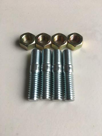 Te koop set studs + moeren headers Dodge w200 d200 ramchager beschikbaar voor biedingen