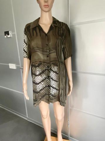 J232 Lange blouse maat 40=M top vestje vest olijf-groen beschikbaar voor biedingen