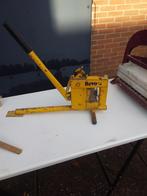 Revo steenknipper, Ophalen, Gebruikt