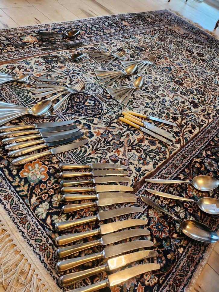 Ca 8 kg zerzilverde besteksets cristoffle van Kempen ect, Antiek en Kunst, Antiek | Bestek, Ophalen of Verzenden