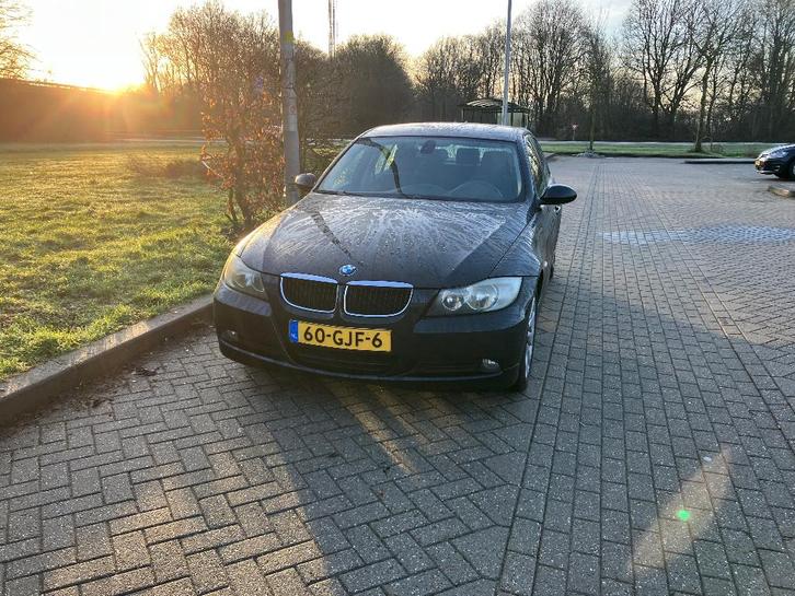 BMW 3-Serie 2.0 I 318 2008 Zwart, Auto's, BMW, Particulier, 3-Serie, Airbags, Airconditioning, Bluetooth, Boordcomputer, Centrale vergrendeling