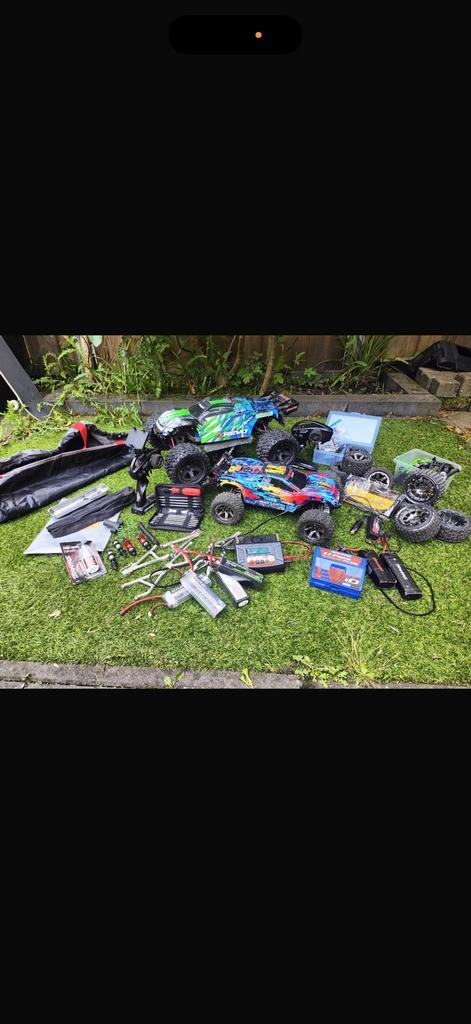 Traxxas E-revo 2.0 en rustler 4x4, Hobby en Vrije tijd, Modelbouw | Radiografisch | Auto's, Zo goed als nieuw, Auto offroad, Ophalen of Verzenden