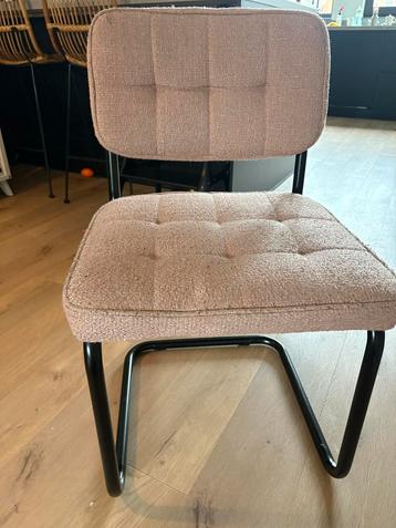 4 Kick Eettafelstoelen Oudroze beschikbaar voor biedingen