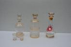 3 oude glazen karaffen waarvan 1 met 2 bijbehorende glaasjes, Antiek en Kunst, Antiek | Glas en Kristal, Ophalen of Verzenden