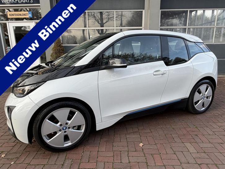 BMW i3 Basis iPerformance 94Ah 33 kWh NL Auto 2017 Km 89.147, Auto's, BMW, Bedrijf, Te koop, i3, ABS, Achteruitrijcamera, Adaptive Cruise Control