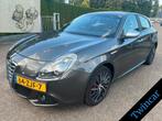 Alfa Romeo Giulietta 1.4 T 170 PK QV SPORTIVA ECC NAVI PDC L, Auto's, Voorwielaandrijving, Gebruikt, Zwart, 4 cilinders