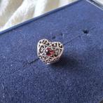 Pandora Bedel Hart met Rode Steen, Verzenden